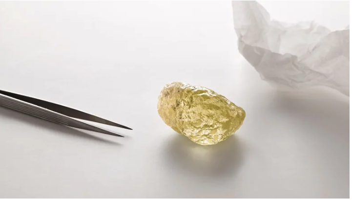 552-CARAT YELLOW DIAMOND FOUND AT CANADA’S DIAVIK DIAMOND MINE NORTHEAST OF YELLOWKNIFE